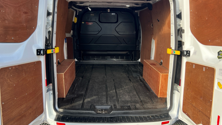 Ford Transit Custom 300 L1 Diesel Fwd 2.0 EcoBlue 130ps Low Roof Limited Van